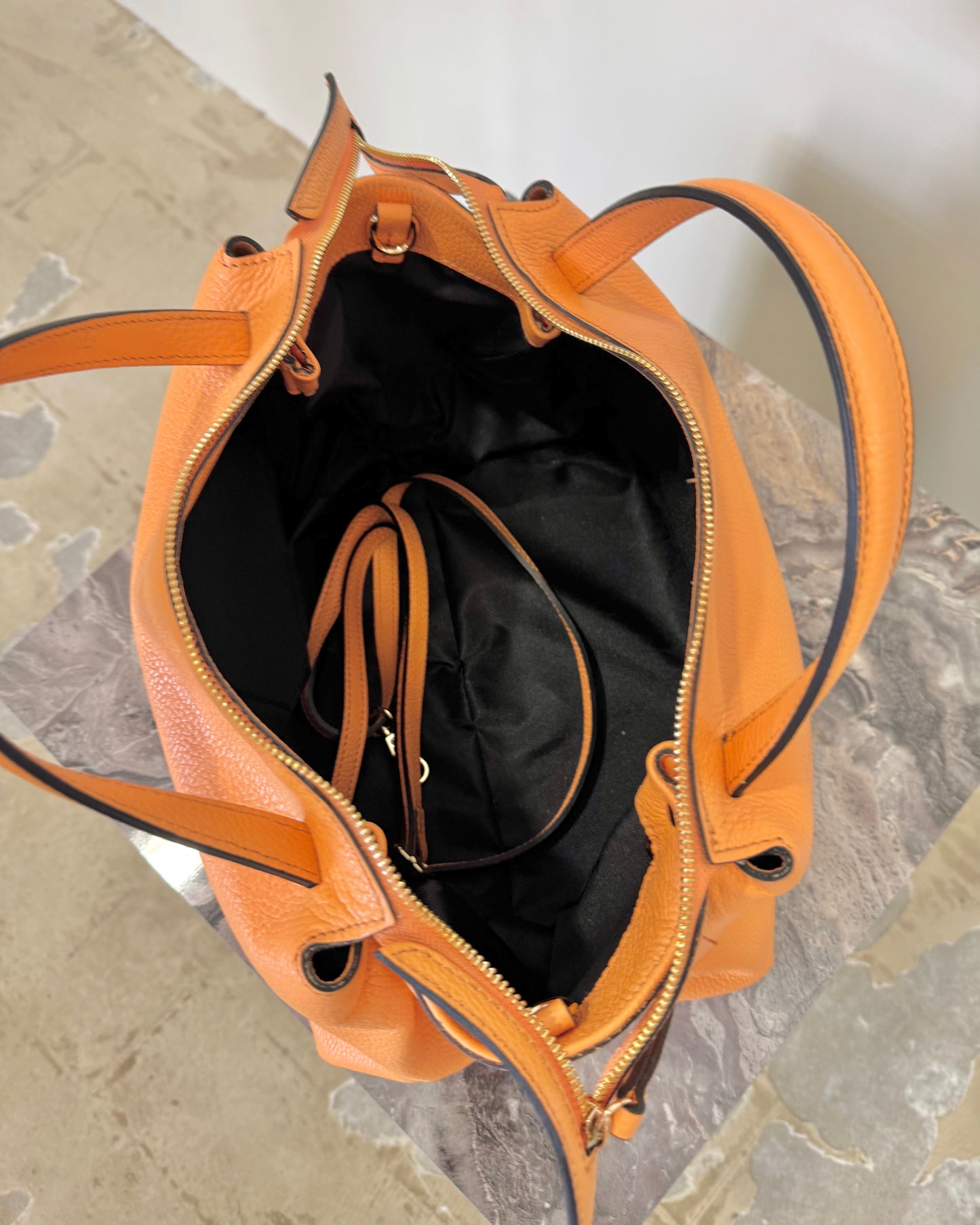 Elegante Leder-Handtasche in lachs – Made in Italy