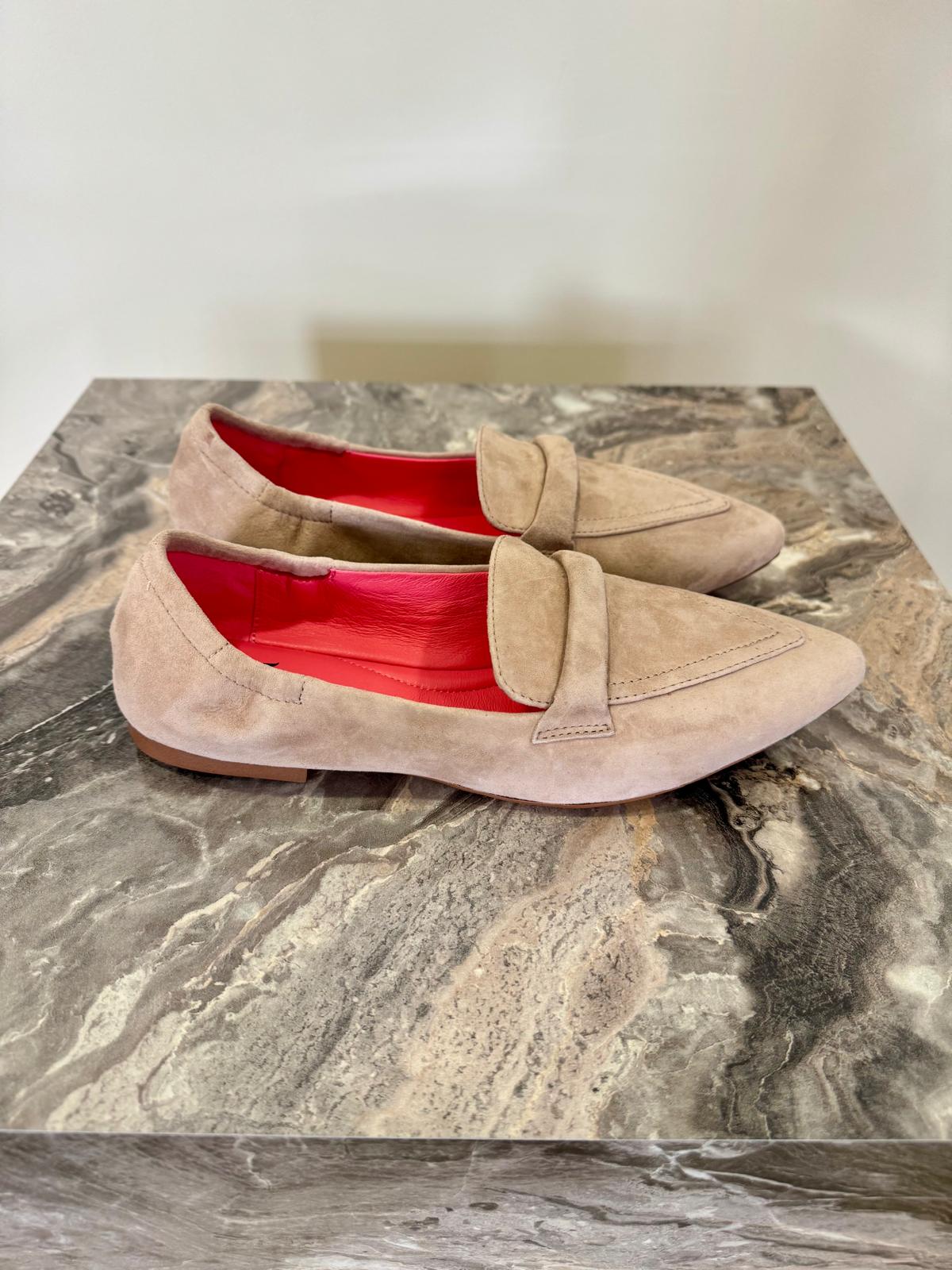 Moderner Slipper von Black Rose in 2 Farben