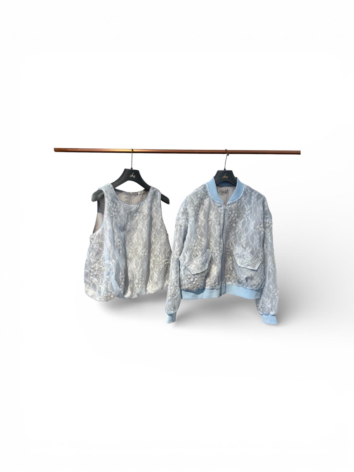 Lace Top Ice Blue - Elegantes Spitzen-Top